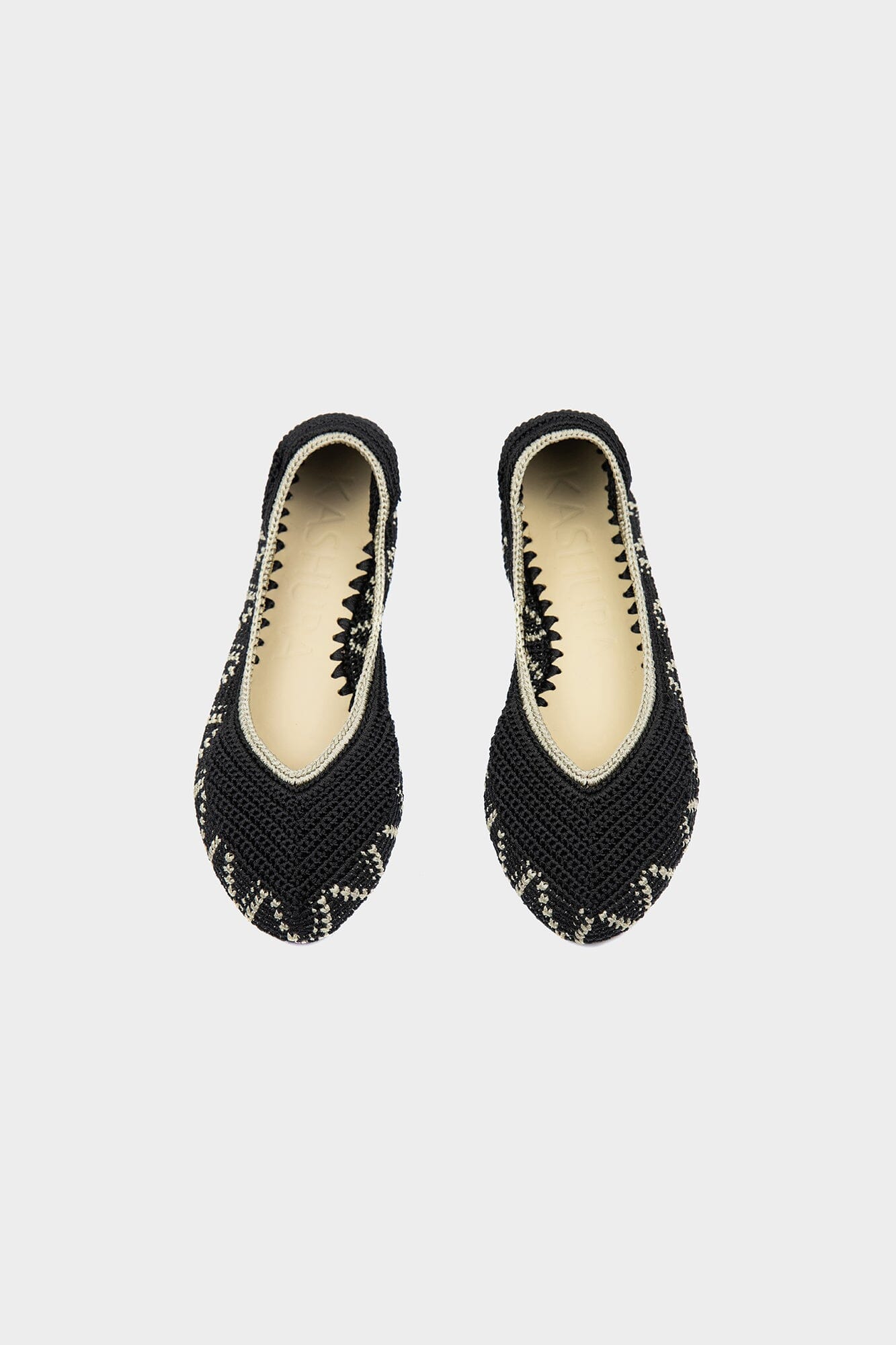 Pepper Black