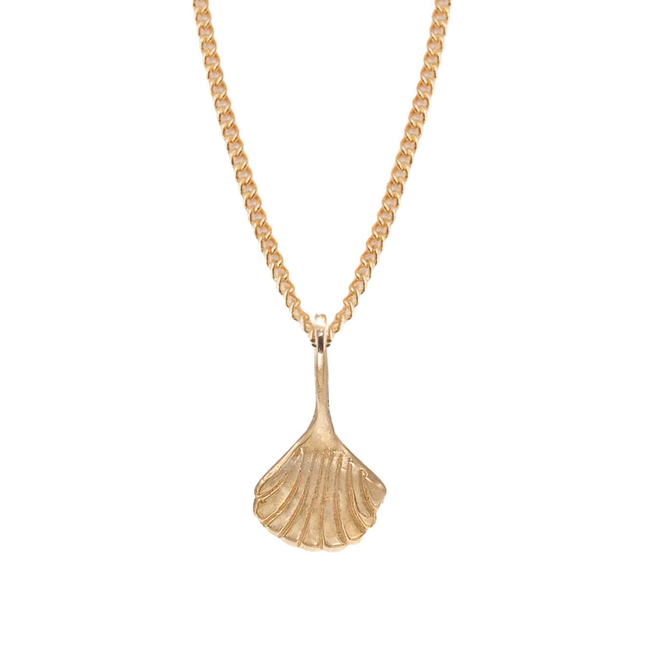 Mana Made Retro Shell Necklace